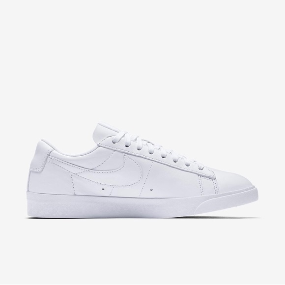 all white nike blazers low